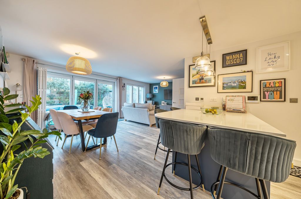 Property photo 3 of 17 Lounge-Diner4