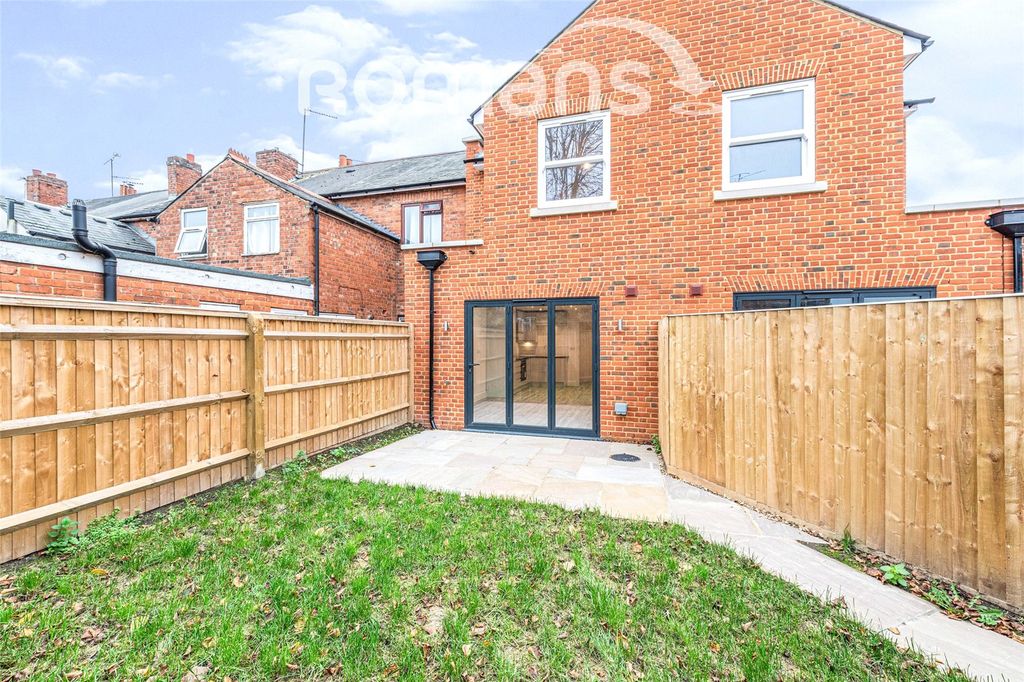 Property photo 3 of 10 Picture No. 21