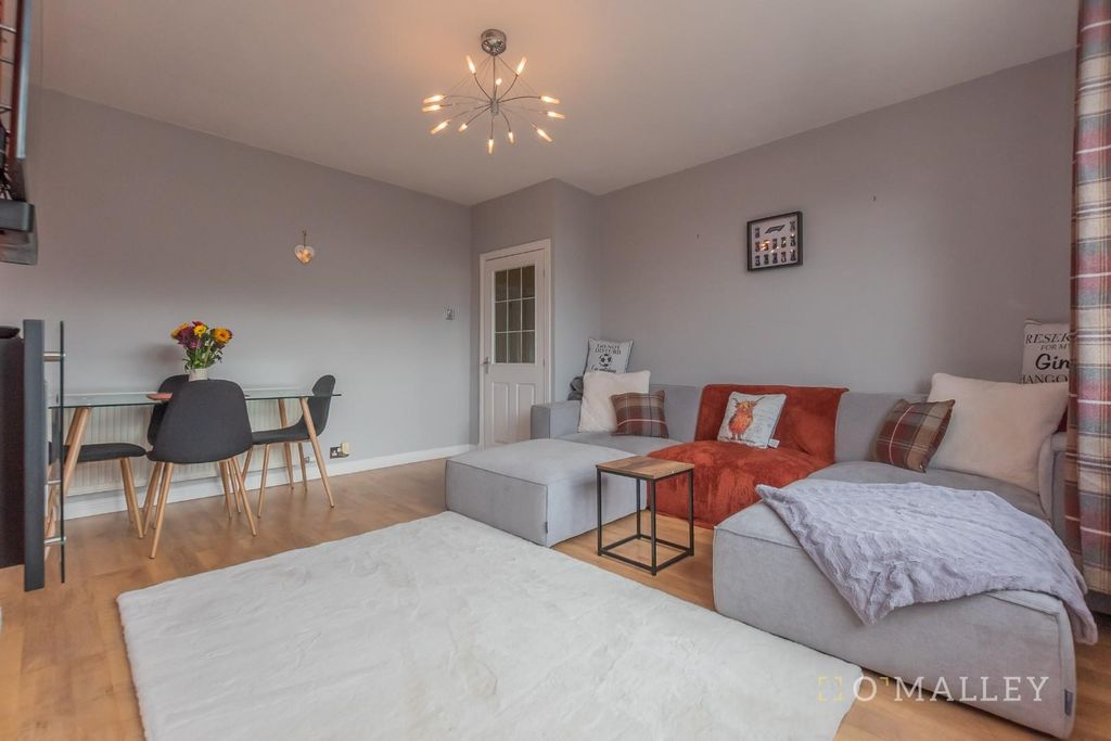 Property photo 3 of 12 Living Room