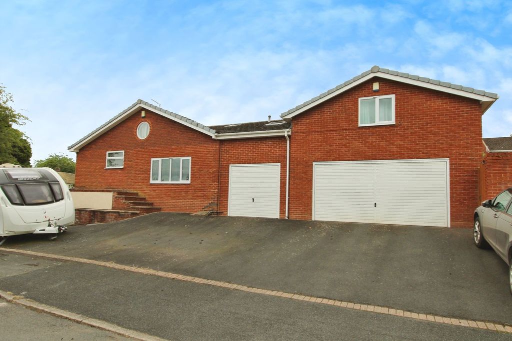 Property photo 3 of 48