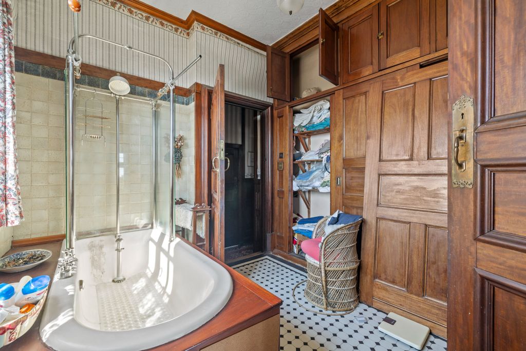 Additional image 110 of 10 bed detached house for saleHigher Lane, Swansea SA3
