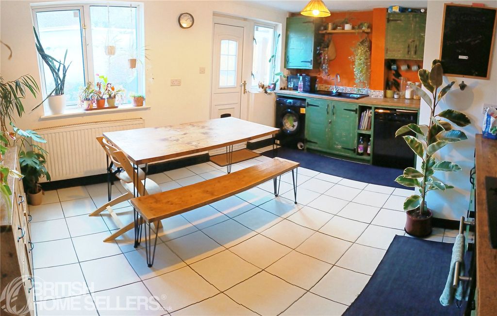 Property photo 3 of 12 Picture No. 13