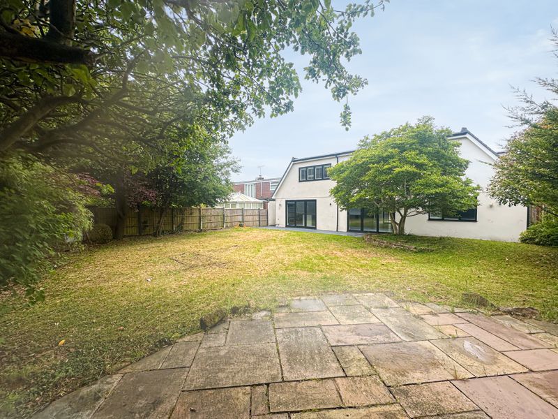 Property photo 3 of 28 Photo 16