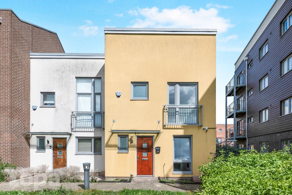 Property photo 1 of 17 Photo #1