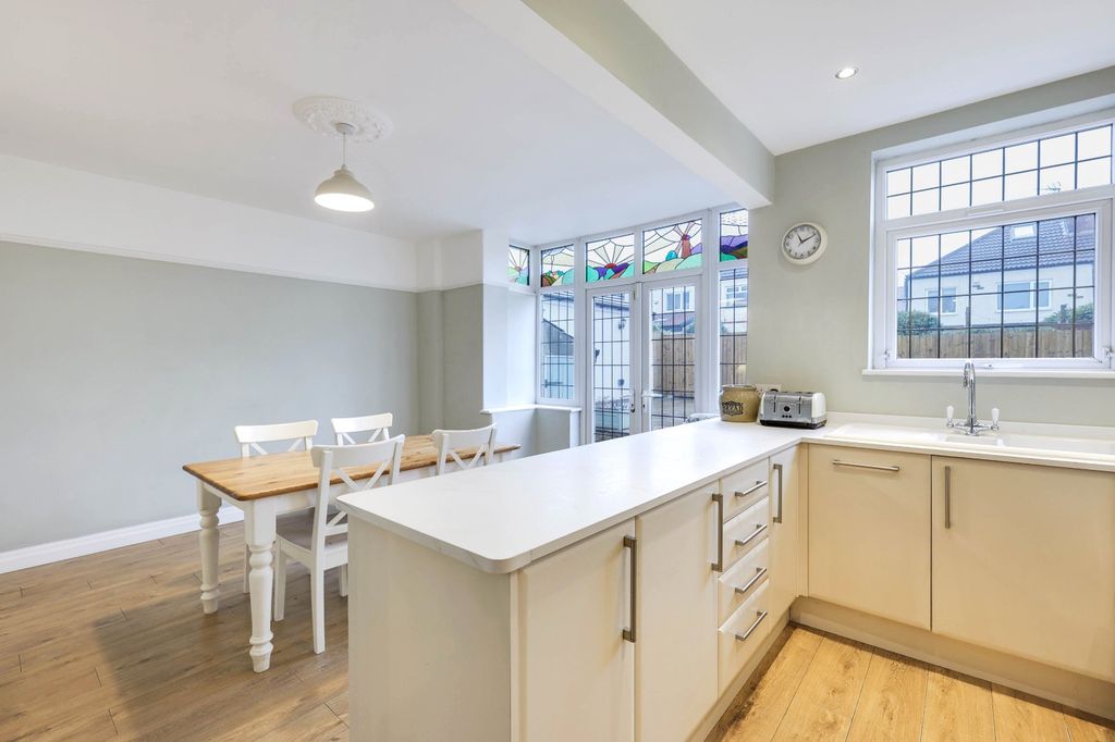 Property photo 3 of 20 Picture No. 04