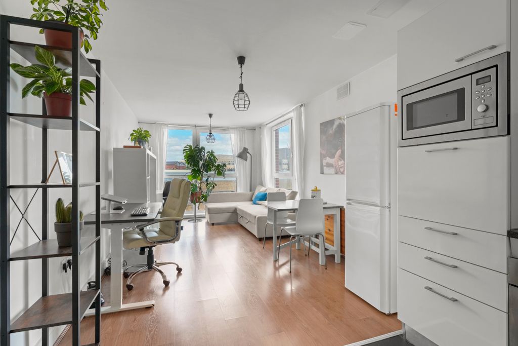 Property photo 3 of 13 _Akp0848