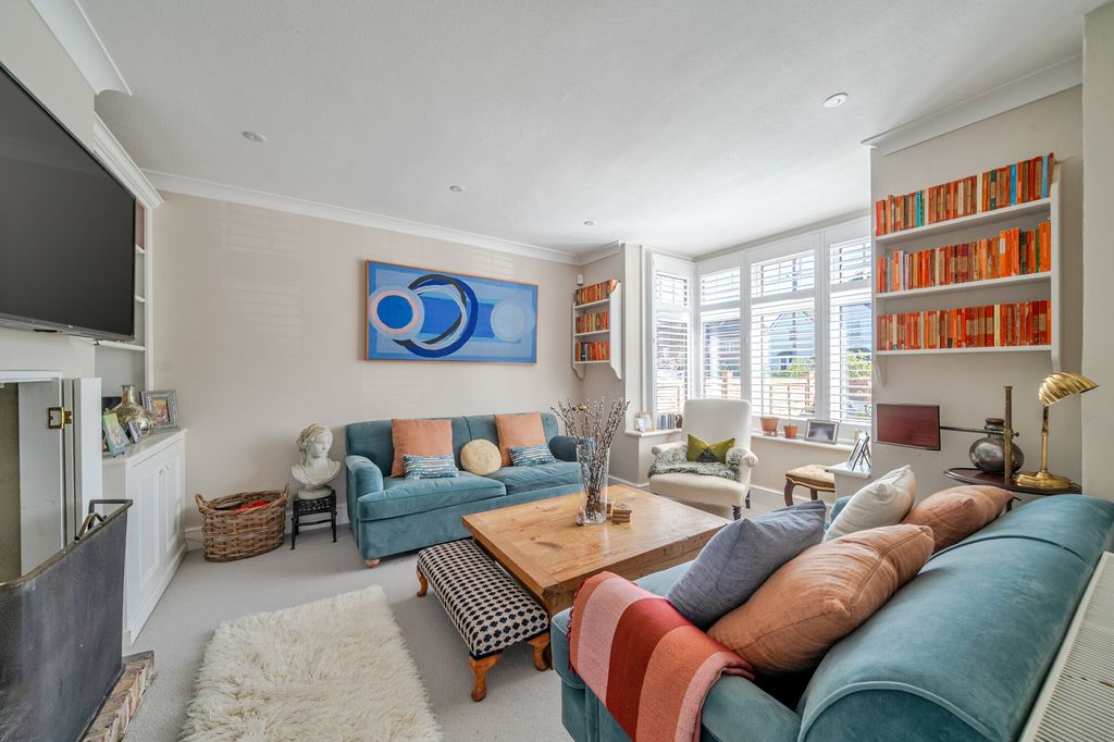 Property photo 3 of 14