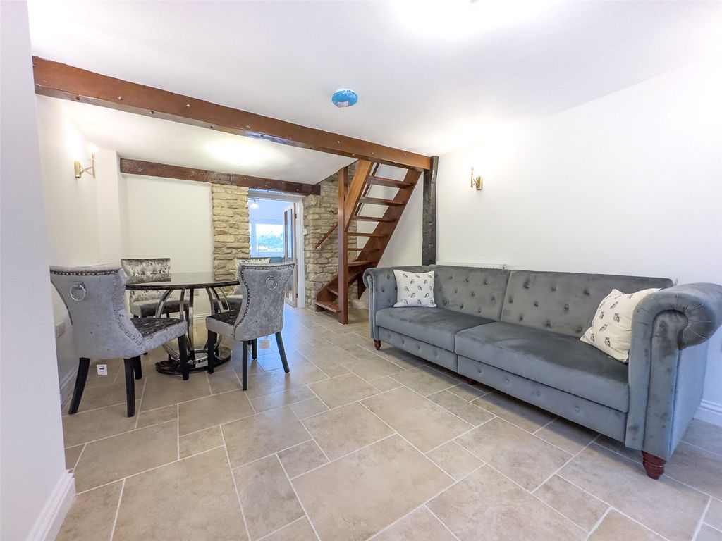 Property photo 3 of 20 Living/Dining Area