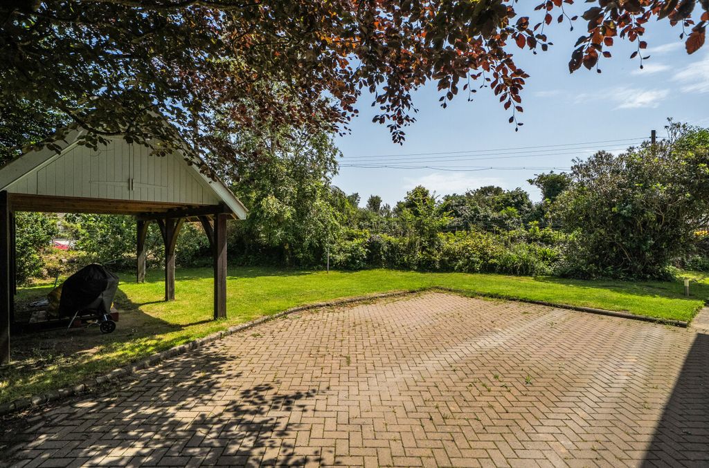Property photo 2 of 27 1482324-4-6A3c0F5...