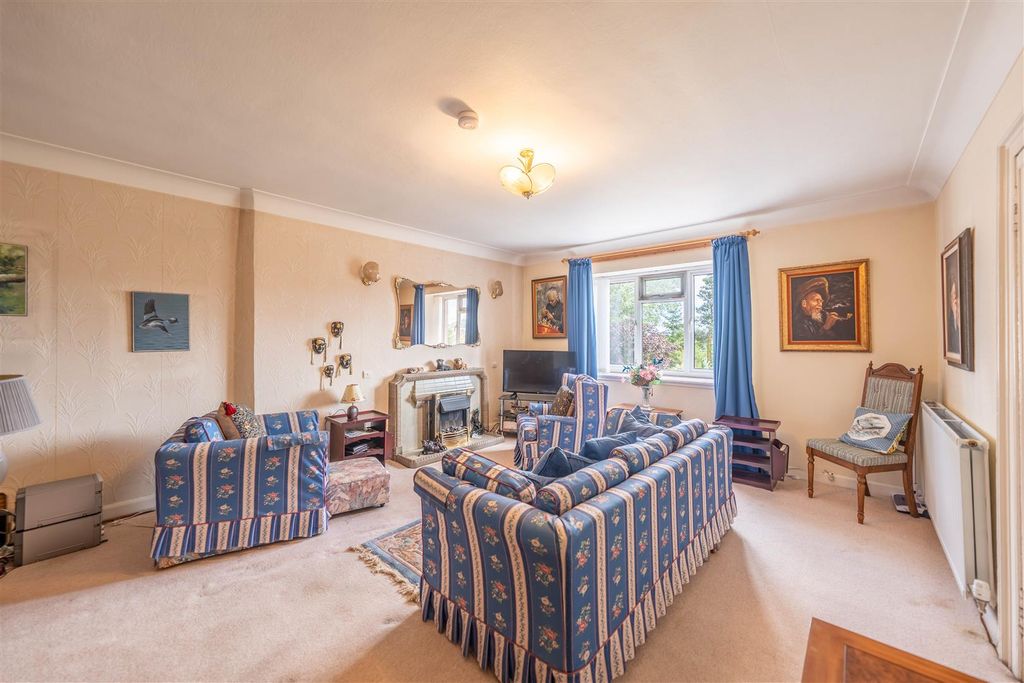 Property photo 3 of 28 Dsc02494-Hdr.Jpg
