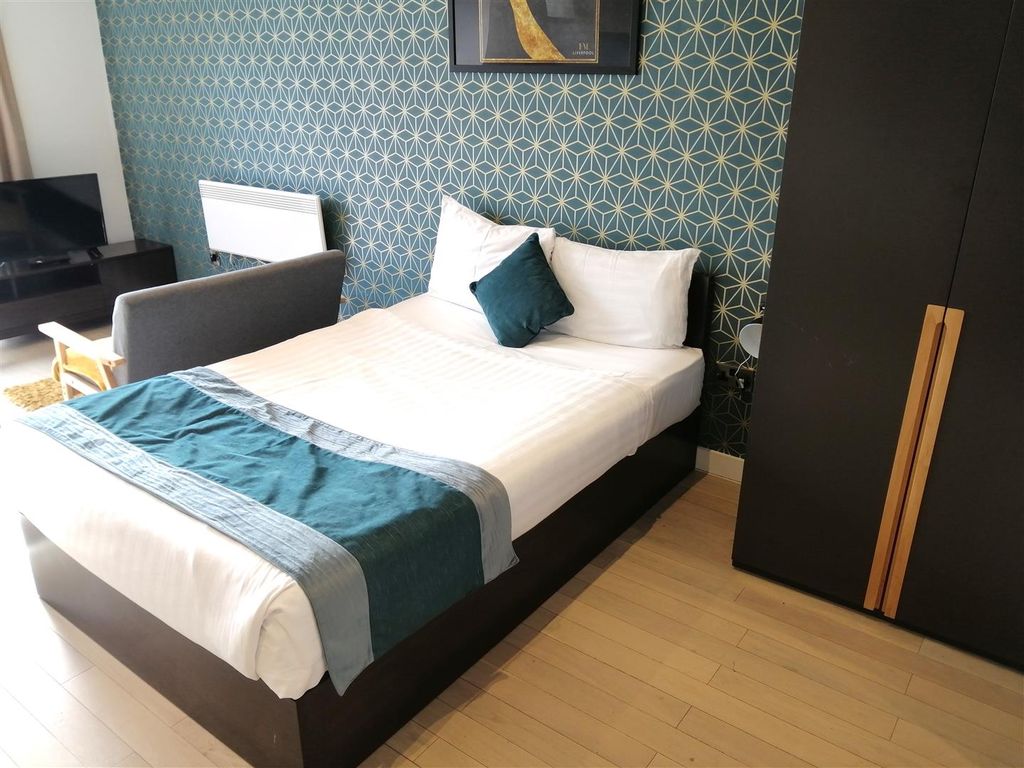 Property photo 3 of 25