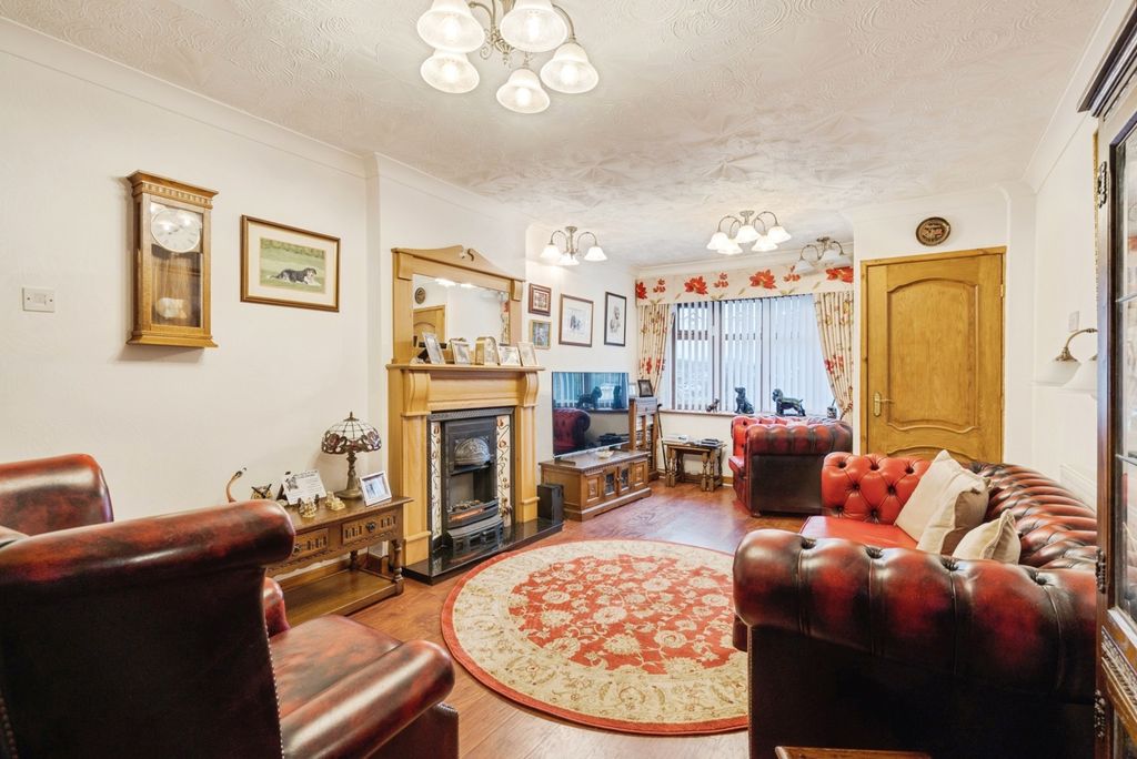 Property photo 3 of 23 Pbox-Img.Jpg