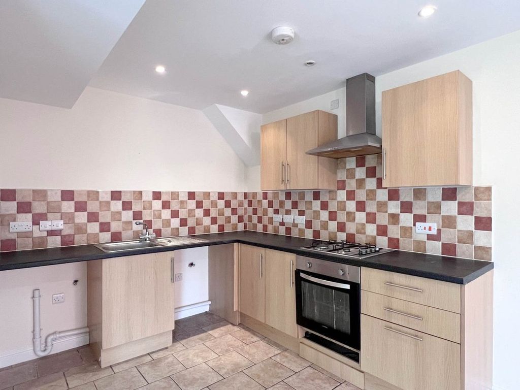 Property photo 2 of 23