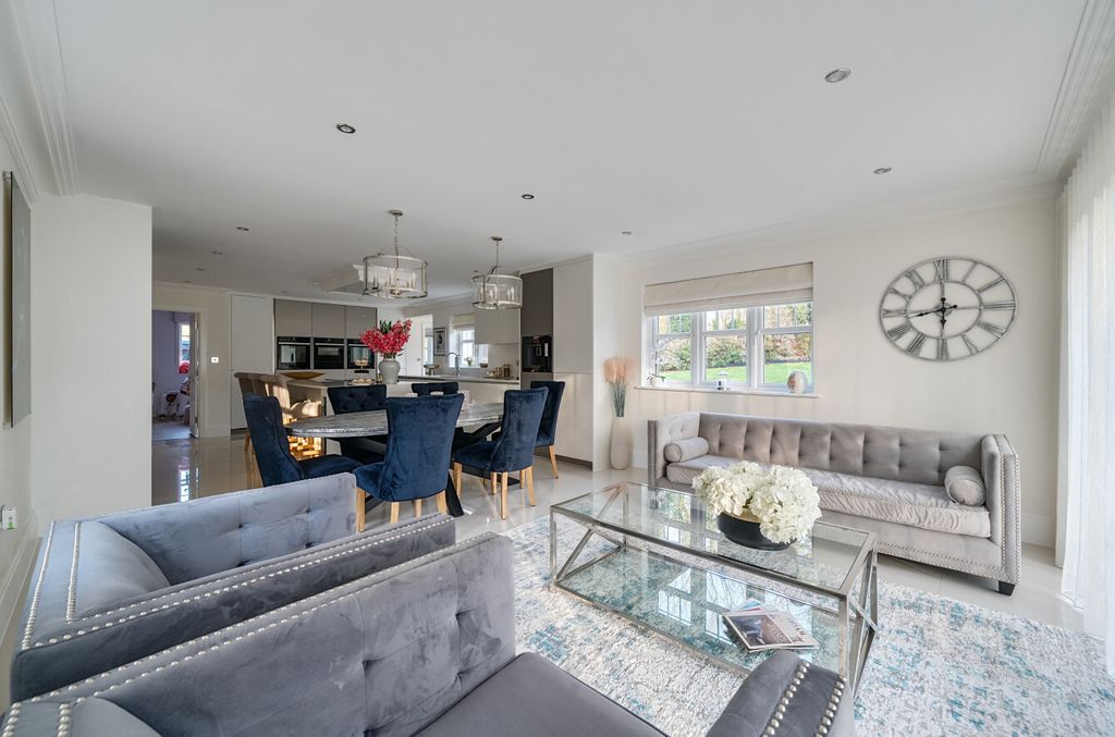 Additional image 10 of 6 bed detached house for saleHeather Lane, Up Nately, Hook RG27