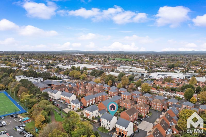 Property photo 2 of 19 Photo 2