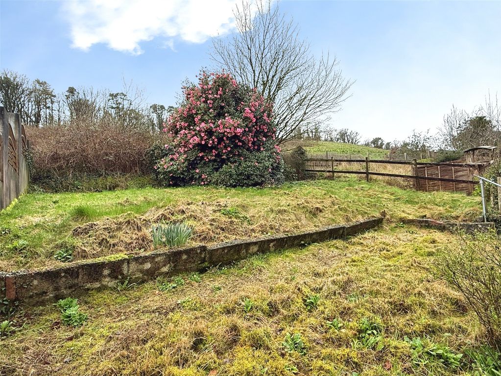 Property photo 3 of 13 Picture No. 10