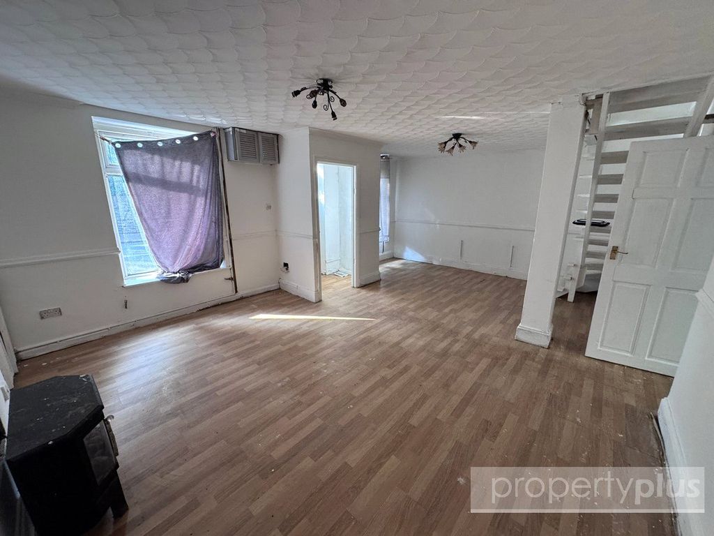 Property photo 3 of 12 Picture No. 07