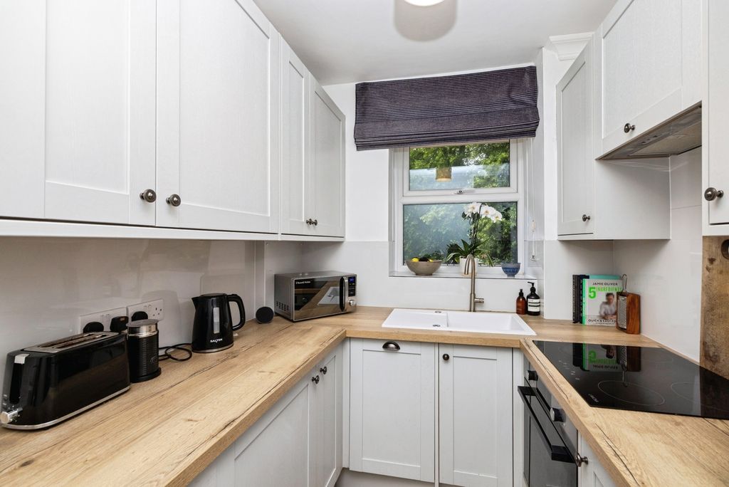 Property photo 2 of 18 Pbox-Img.Jpg