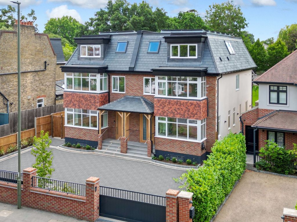 Property photo 1 of 34