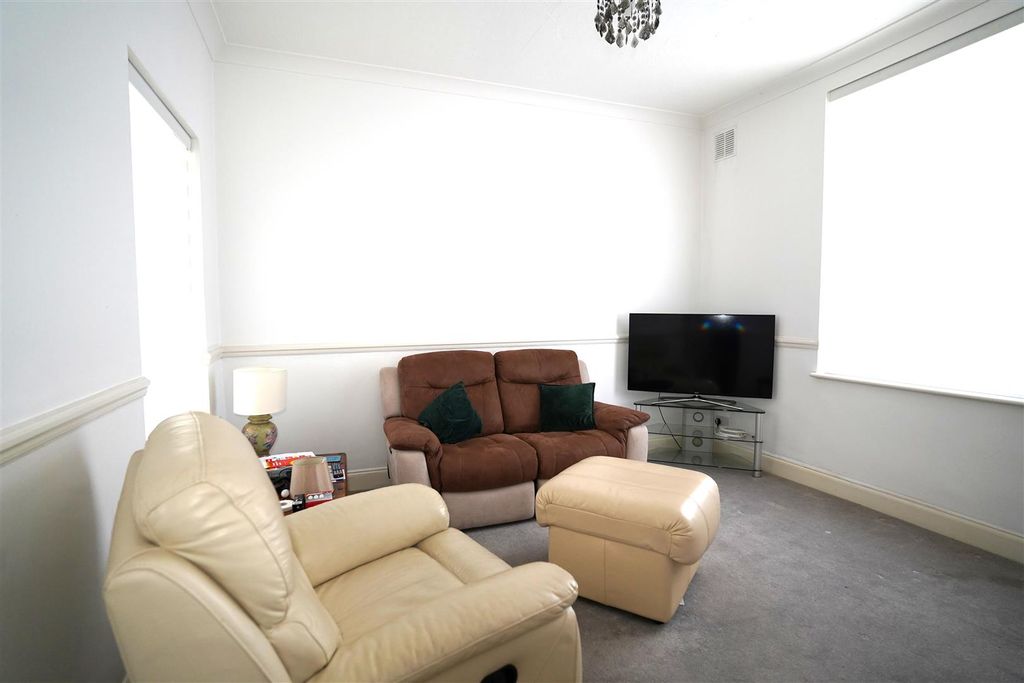 Property photo 2 of 8 Dsc00036-Modified.Jpg