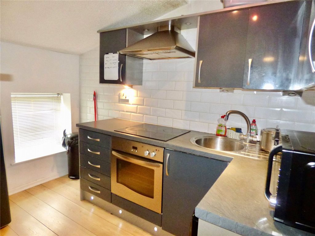 Property photo 1 of 14 Kitchen
