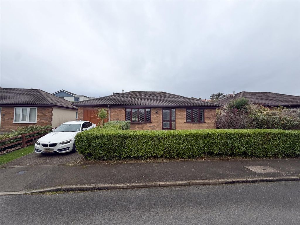Property photo 1 of 15 25 Buttermere Drive-01.Jpg