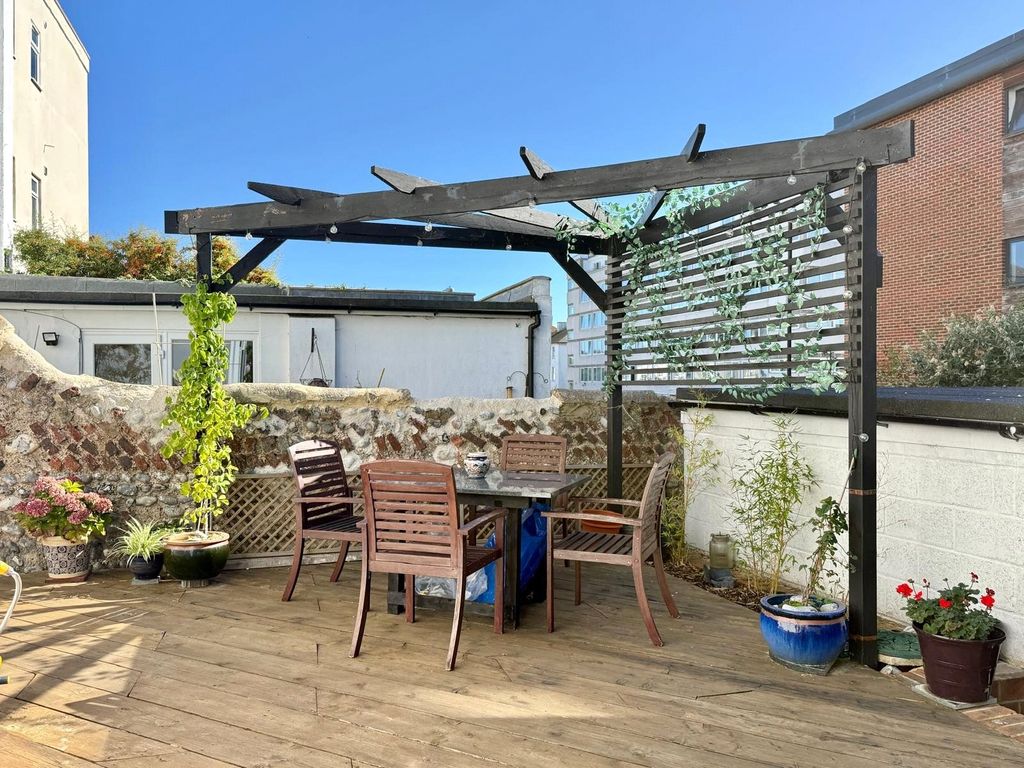 Property photo 3 of 31 Picture No. 29