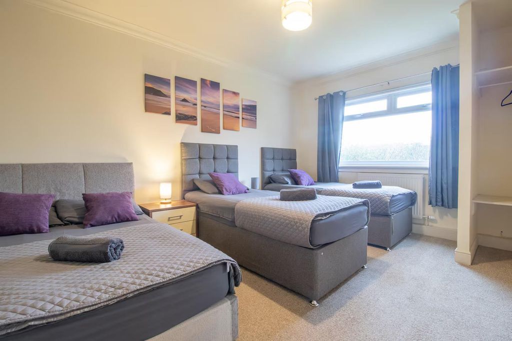 Property photo 3 of 18 8.Jpg