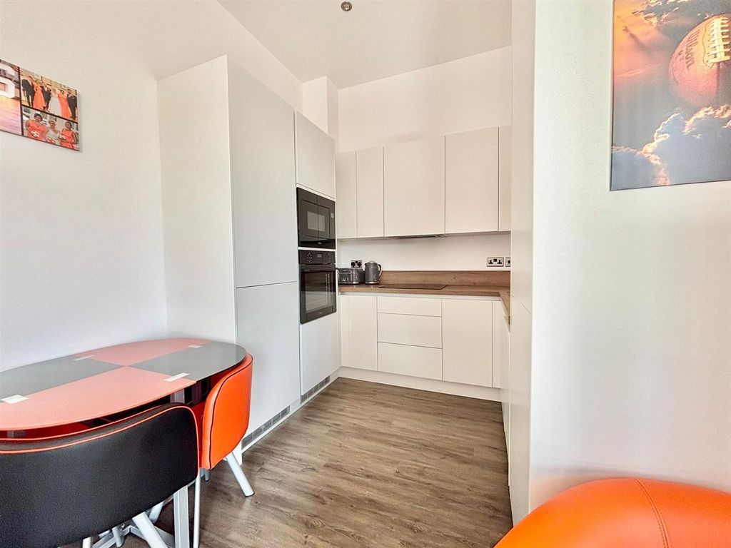 Property photo 3 of 9 Open Plan Living Kitchen
