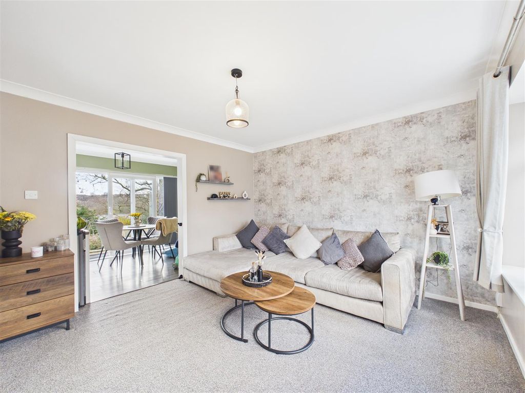 Property photo 3 of 18 Cam05207G0-Pr0087-Still002.Jpg