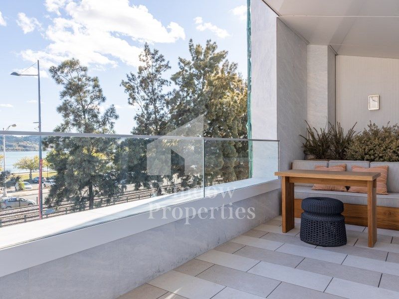 Property photo 1 of 43