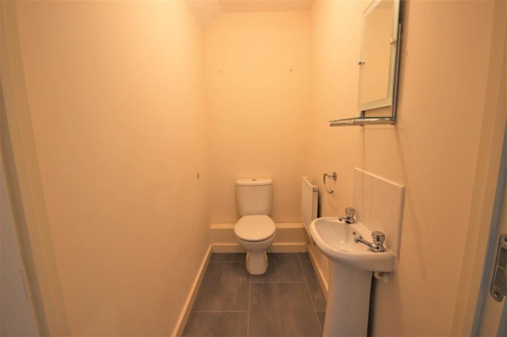 Property photo 3 of 13 Brooklands Drive 71 - WC.Jpg