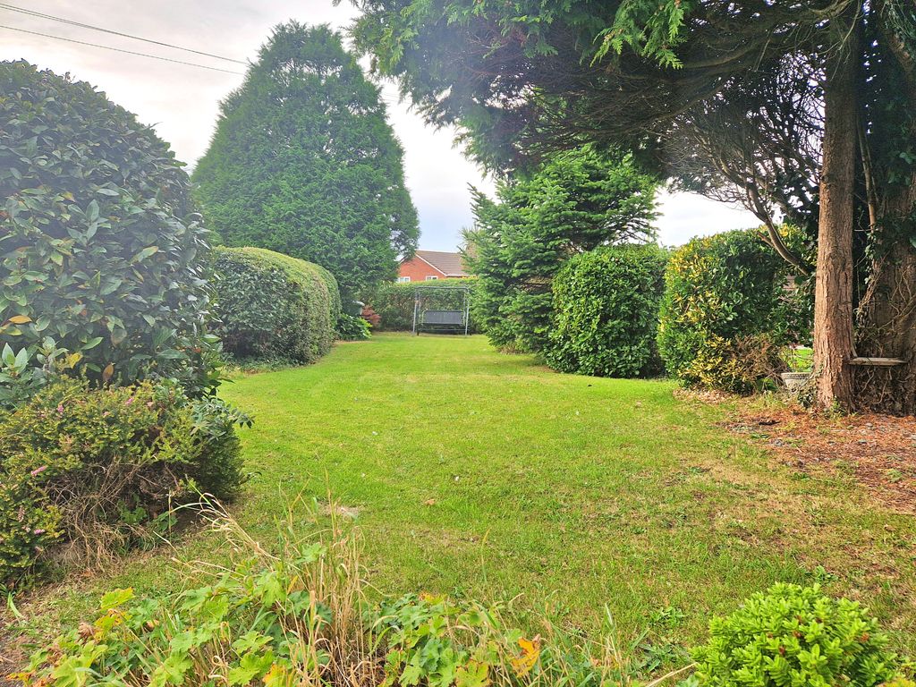 Property photo 2 of 43