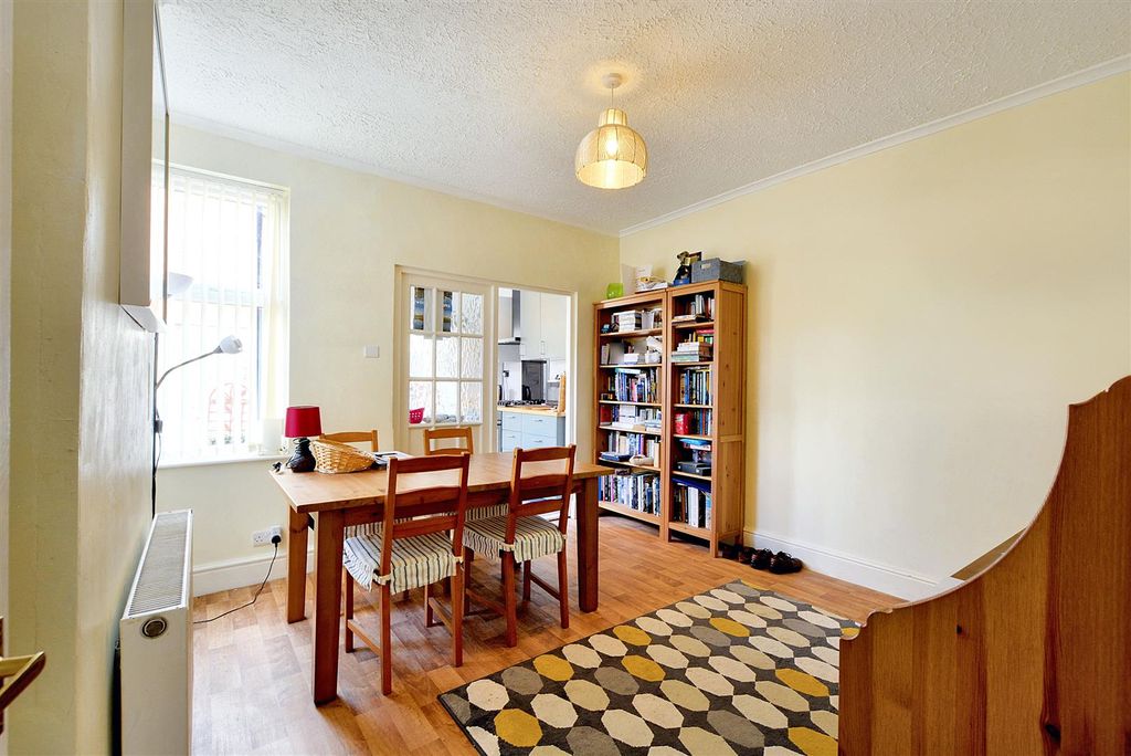 Property photo 3 of 17 Dining Room