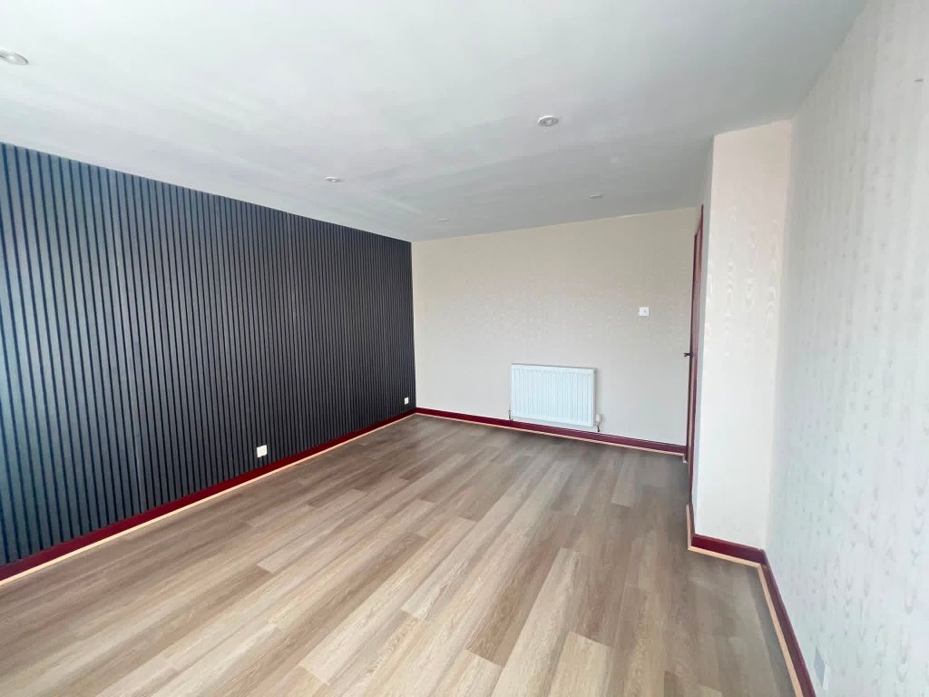 Property photo 3 of 9 63Aa8d87-90c2-4Cf1-9234-Ec9Bdf86441c