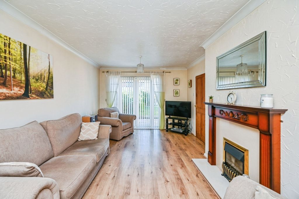 Property photo 2 of 16 Pbox-Img.Jpg