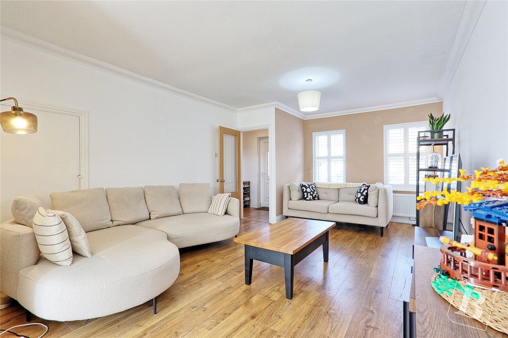 Property photo 2 of 14 Living Room