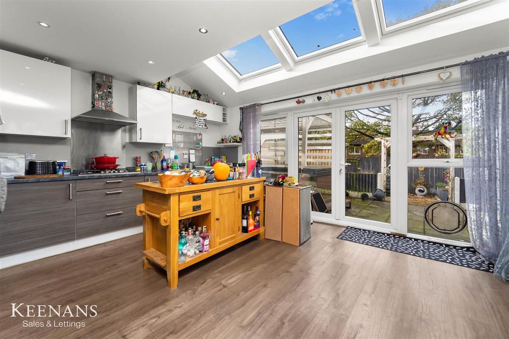 Property photo 2 of 28 2.Jpg