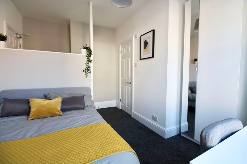 Property photo 3 of 6 Photo 4