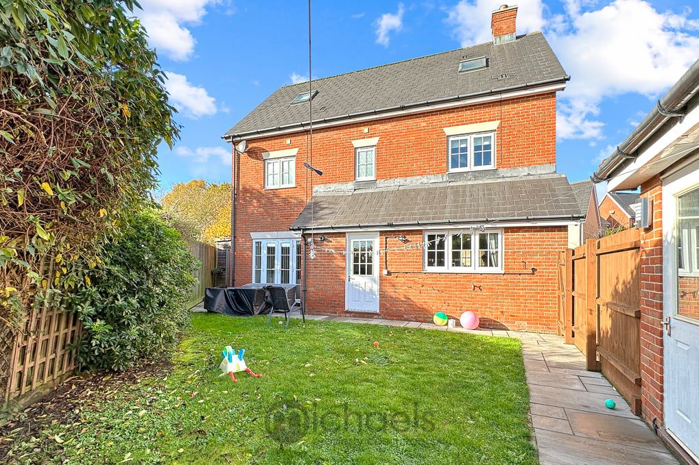 Property photo 2 of 29