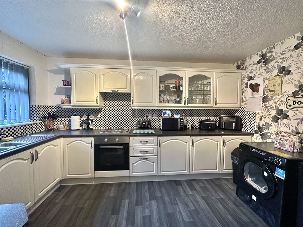 Property photo 3 of 9 Picture No. 09