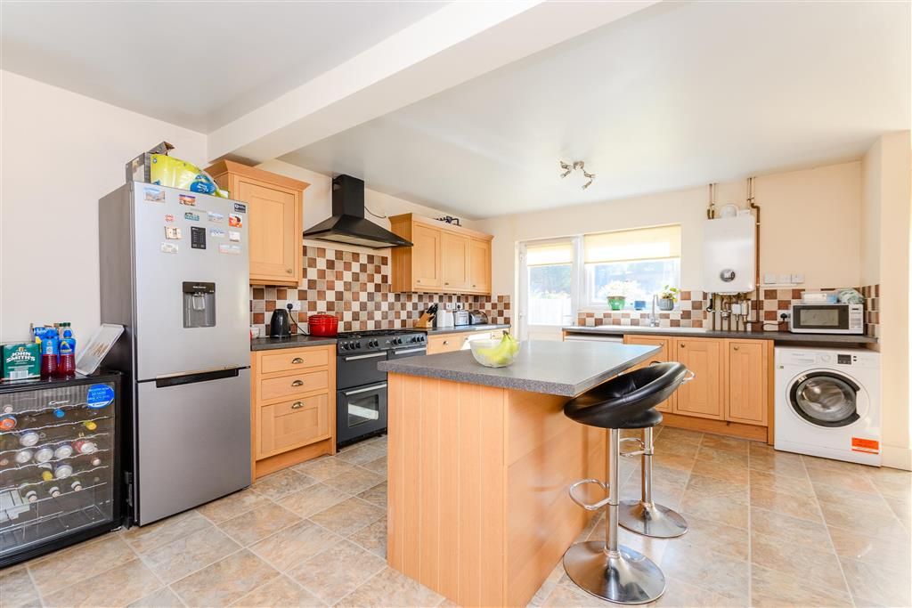 Property photo 1 of 11 Kitchen/Diner