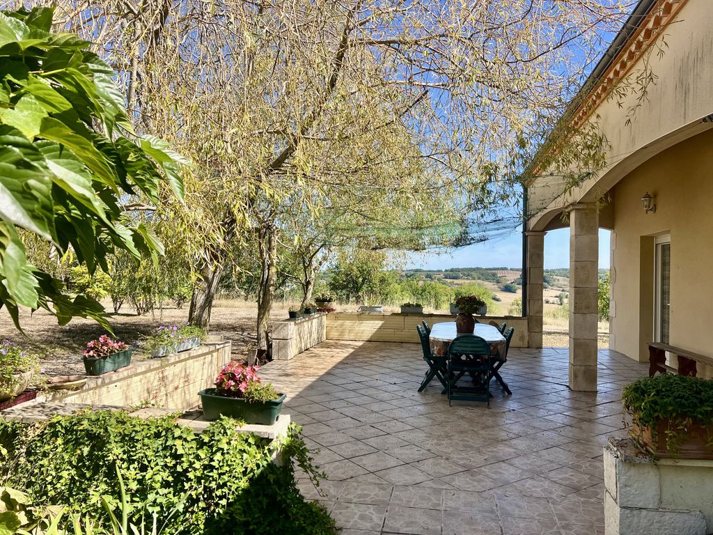 Property photo 3 of 21