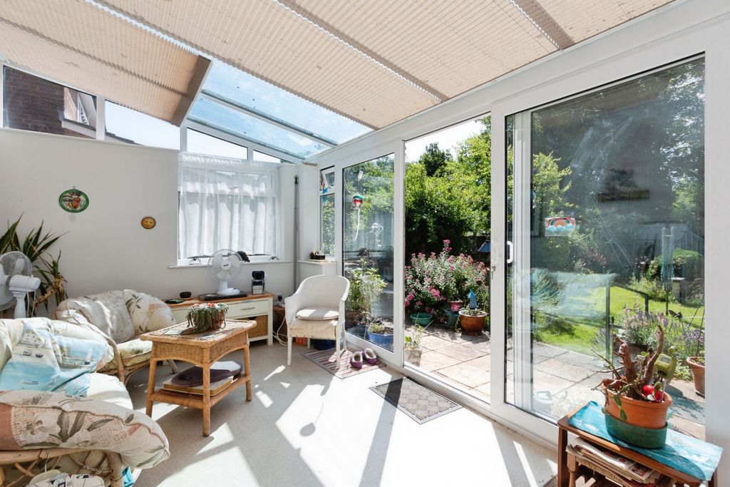 Property photo 3 of 18 Pbox-Img.Jpg
