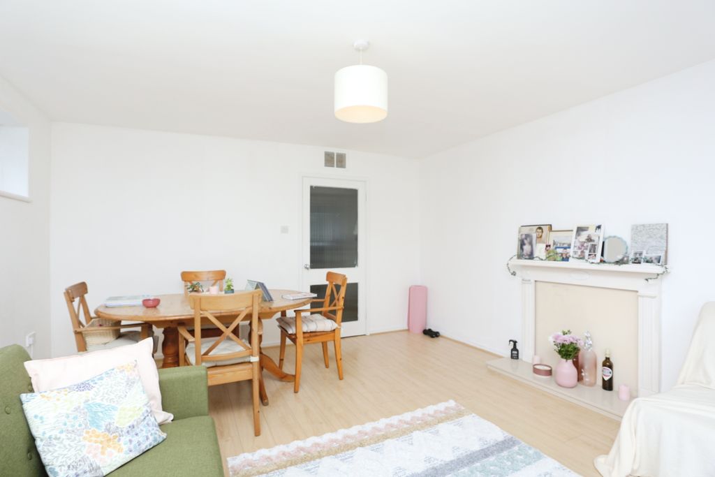 Property photo 3 of 14 Reception Room