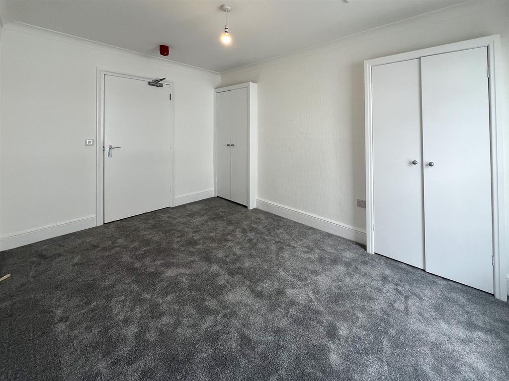Additional image 14 of 3 bed flat to rentFlat 3, Samuel Webbs, Marina Road, Douglas IM1
