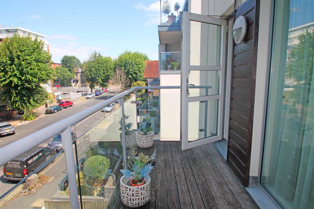 Property photo 2 of 13 Balcony