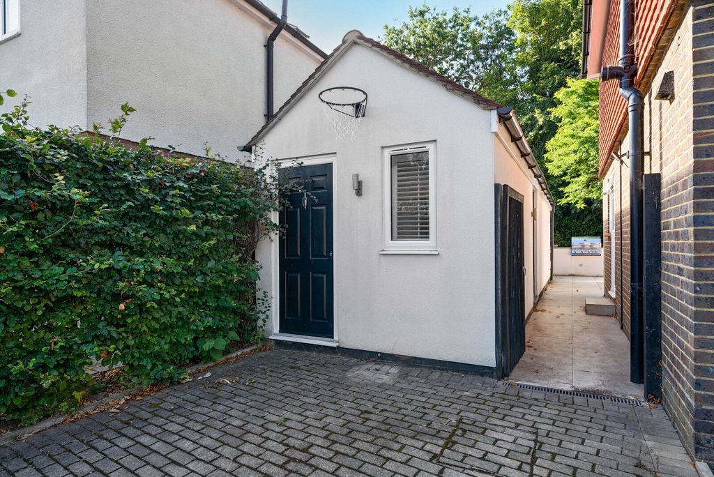 Property photo 1 of 10 Picture No. 54