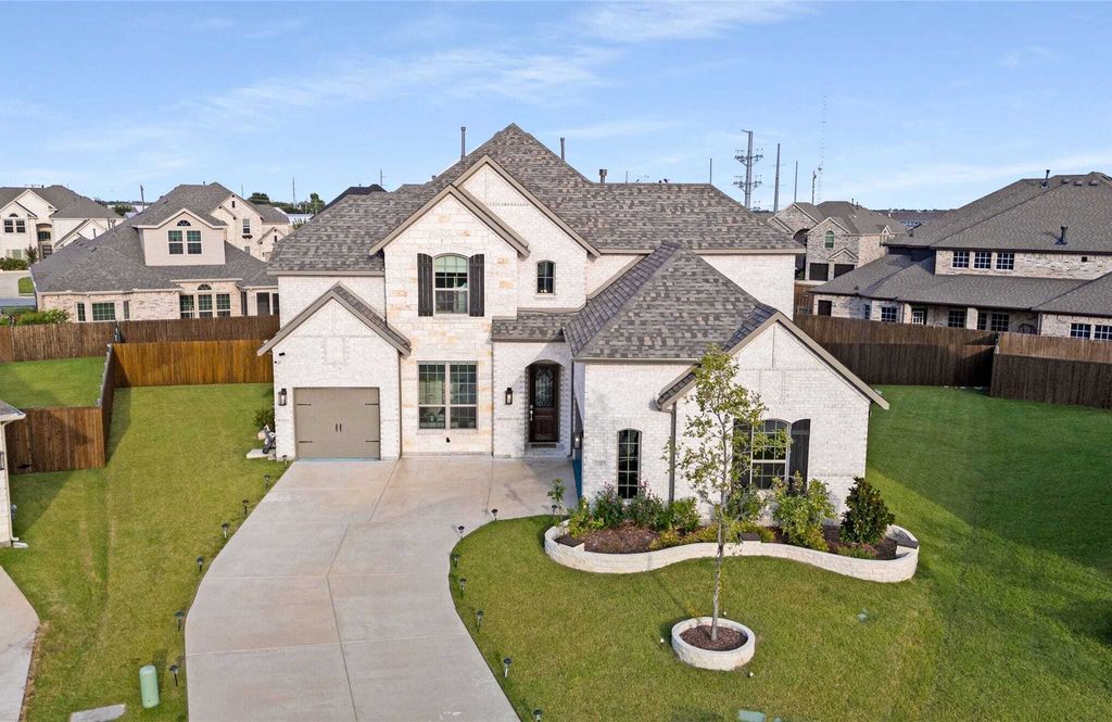 Property photo 1 of 31