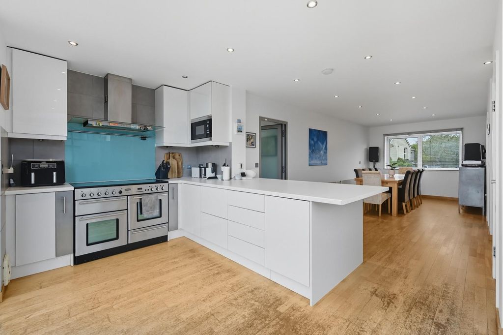 Property photo 2 of 44 Img_9647.Jpg